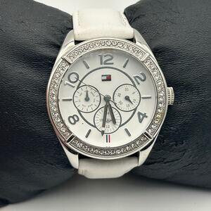Tommy Hilfiger | Accessories | Tommy Hilfiger Watch Women  display picture 3